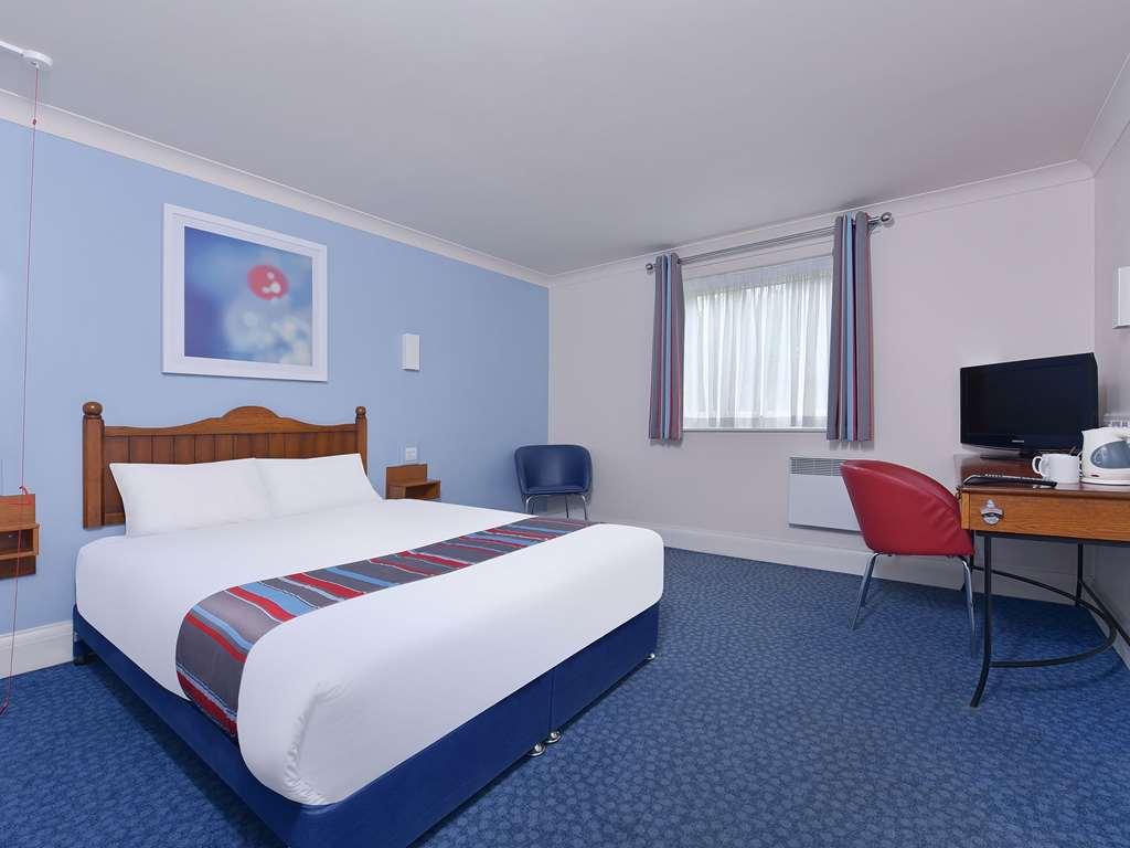 Travelodge Bromsgrove Marlbrook Room photo