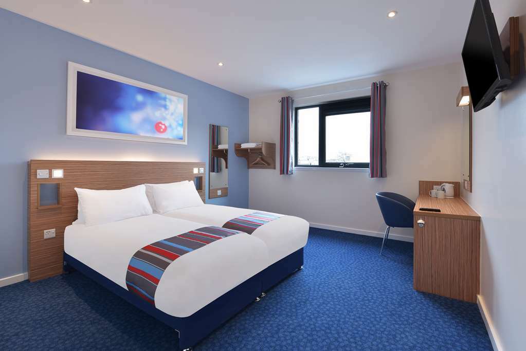 Travelodge Bromsgrove Marlbrook Room photo